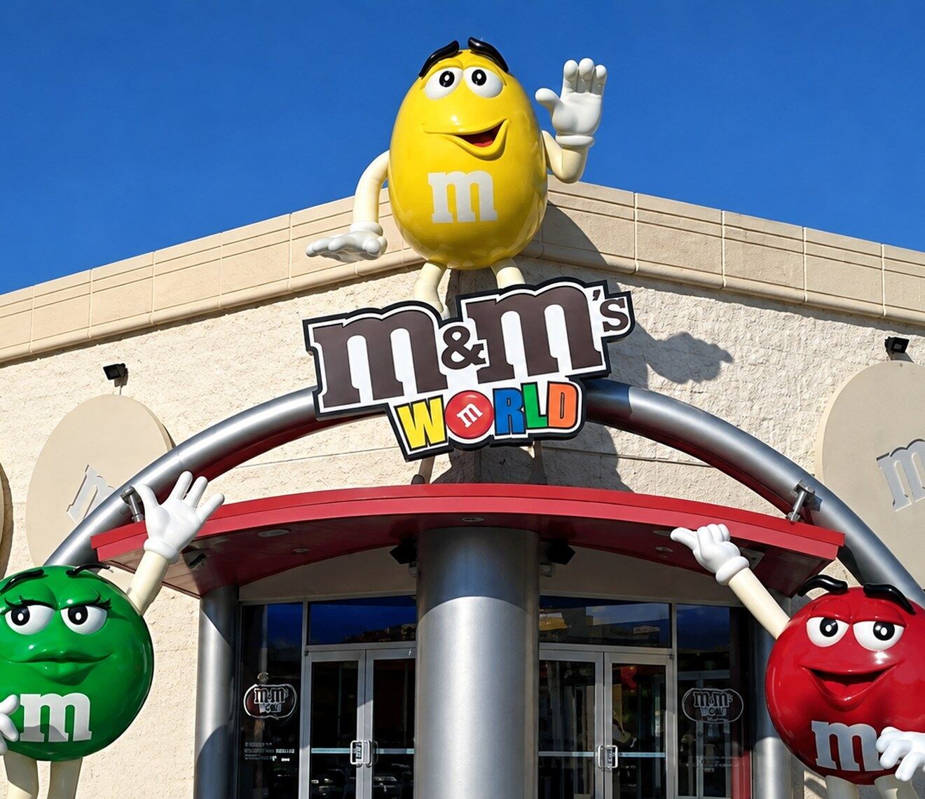 M&M's flagship store sculptures, Tel Aviv