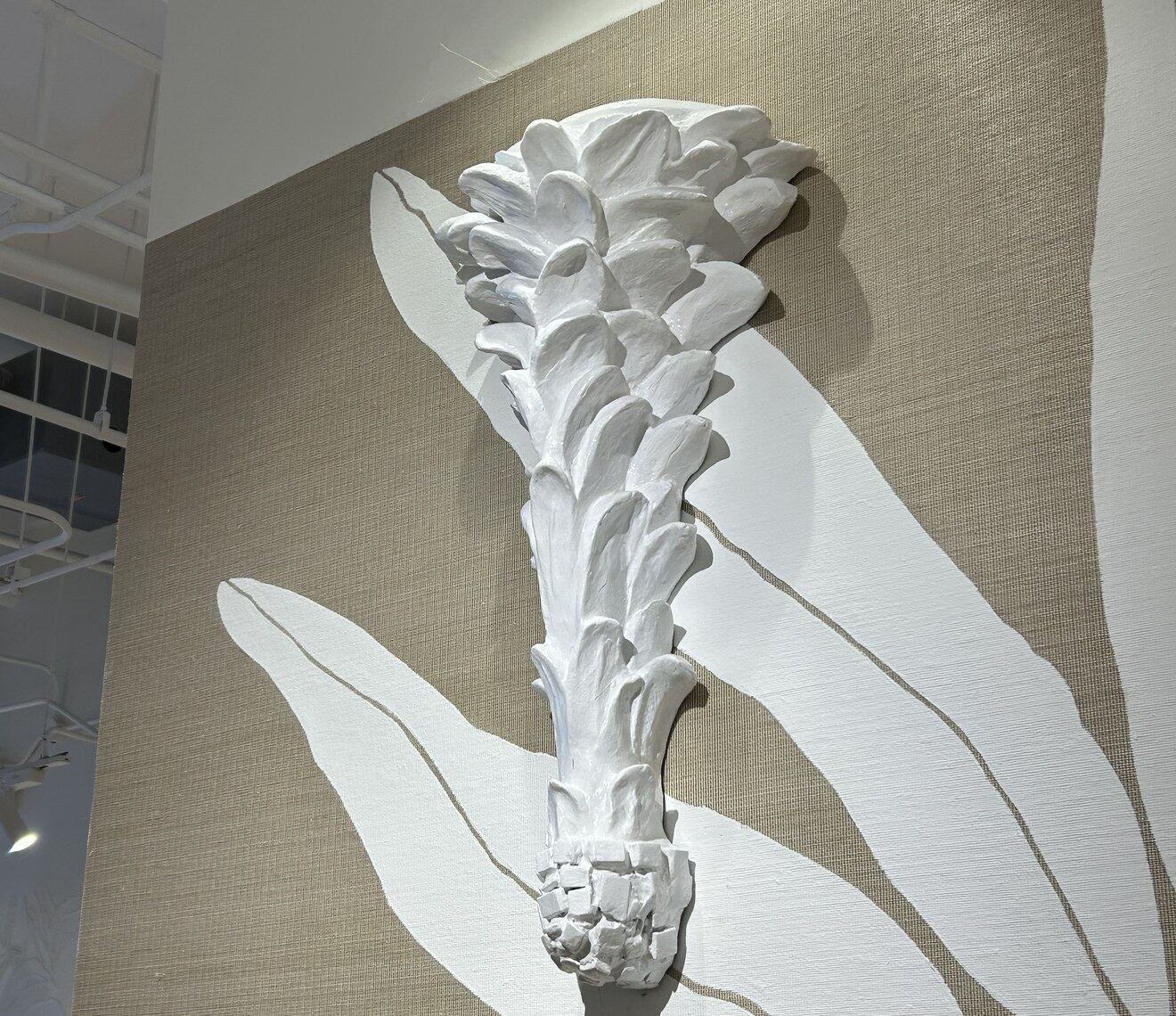 Pineapple plant wall sculpture
